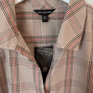 ☀️ New! THE LIMITED Signature Plaid Shirt